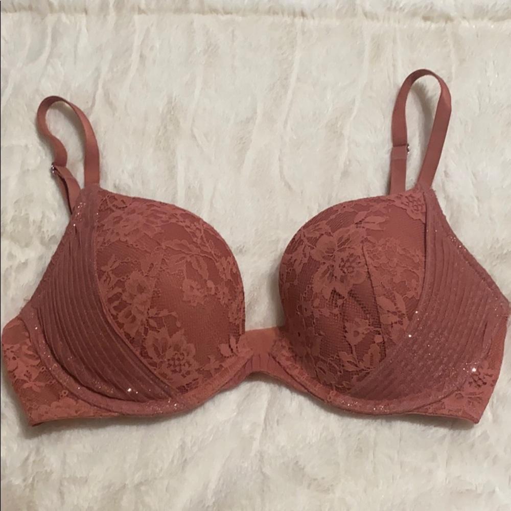 Victoria’s Secret push up bra